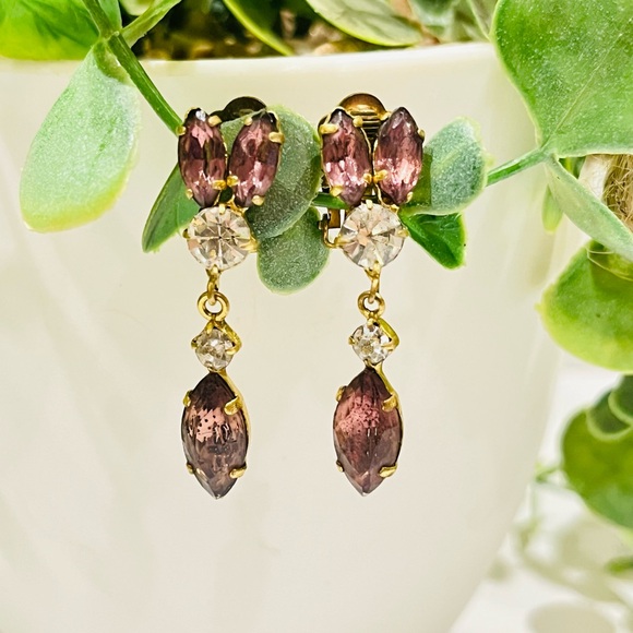 Vintage Art Nouveau-inspired crystal necklace and earring set. - Picture 3 of 6